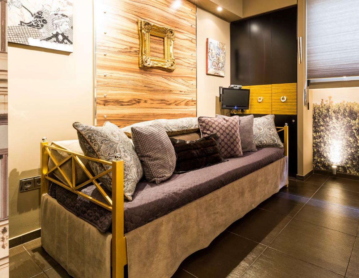 Outstanding Studio In Kolonaki Near The Metro アテネ エクステリア 写真